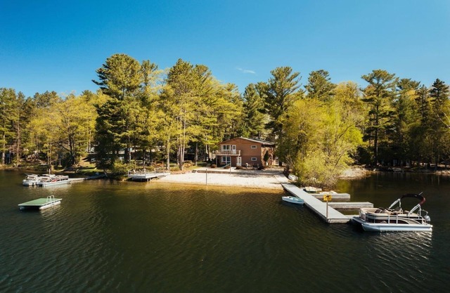Scenic Spider Lake Beach Resort | Pontoon Rentals
