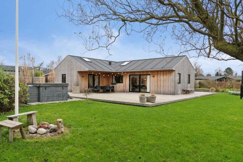 Scenic Summer House With Space For The Family