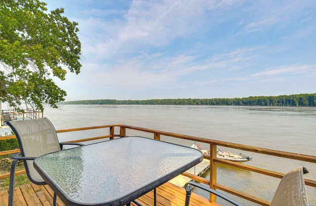 Riverfront Fulton Vacation Rental w/ Deck & Grill!