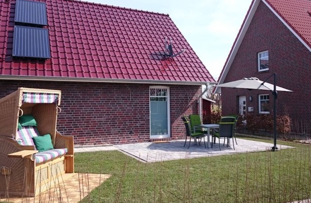Schönes Ferienhaus mit Privatstrand am Badesee