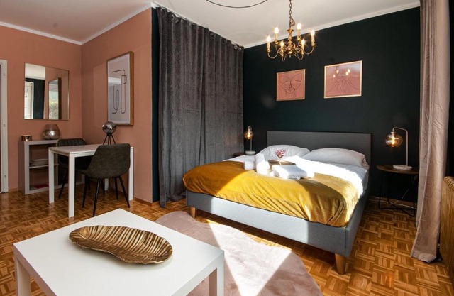 Schickes Boutique-Apartment, zentral in Messe-& Bahnhofsnähe, sehr ruhig & gratis Parkplatz - HappyStay