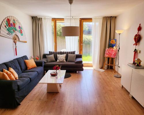 Schonach 2units, mountain-Top in forest, free parking, new kitchen, renovated bathroom, high-speed internet