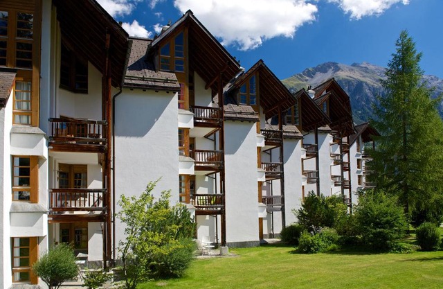 Schweizerhof Ferienwohnungen Lenzerheide 2