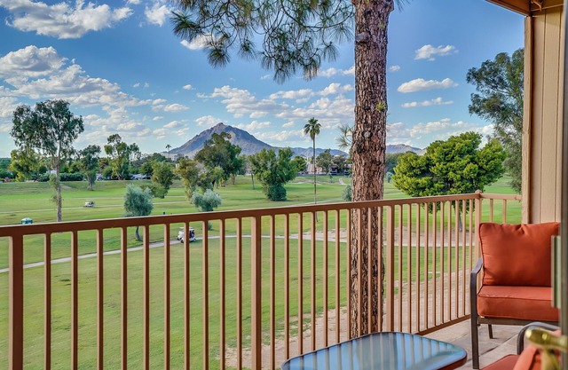 Scottsdale Golf Course Haven- Vistas Camelback