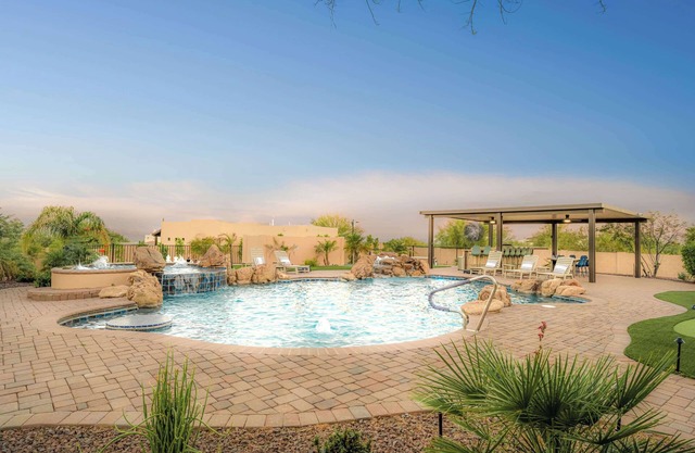 Scottsdale Rose:Luxury Estate, Slps 40, Cold Plunge, Pickleball, Sauna, Htd Pool