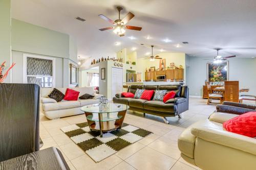 Screened Patio and Hot Tub Port St Lucie Home!