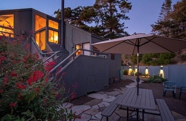Sculpture Point 2 Bedroom Home by RedAwning
