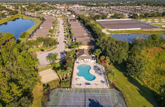Scuttle Vacation Pool Home W Spa