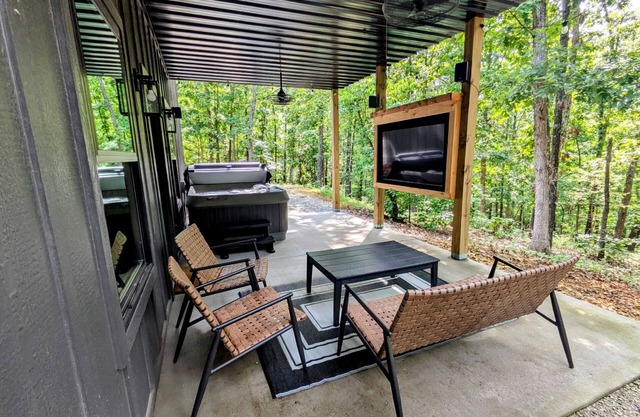 10min to SDC 15min to TRL Fire Pit Covered Patio