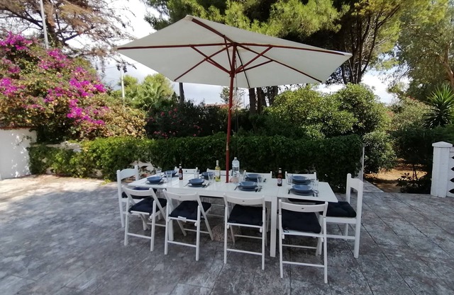 Villa junto al mar con jardín en Salento