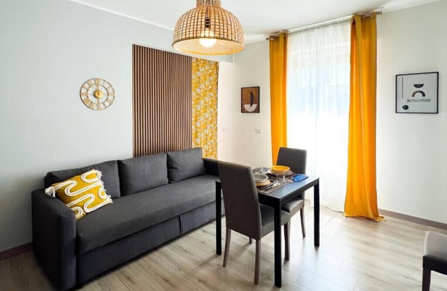 SE048 - Marotta, new two-room apartment facing the sea