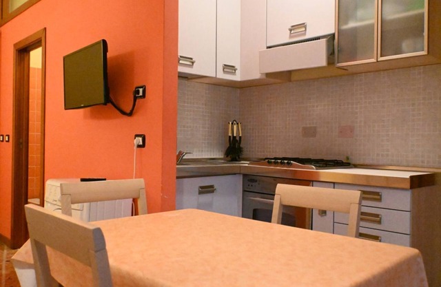SE137 – ground floor studio in excellent location