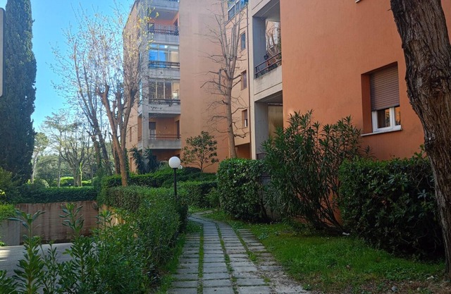 SE154 – Senigallia, large four-room apartment convenient to services