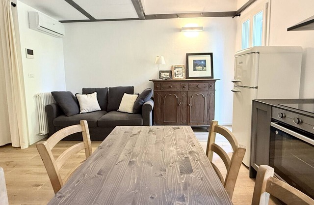 SE165 - Senigallia, three-room apartment in the center with terrace and air cond