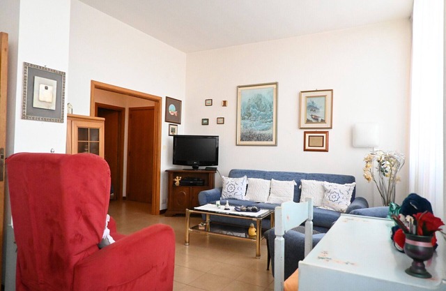 SE168 - Senigallia, elegant three-room apartment convenient to services