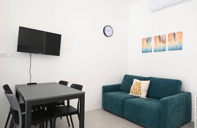 SE192 - Senigallia, new two-room apartment 50 meters from the sea