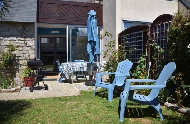 Sea and shops on foot, T2 ground floor for 4 people.