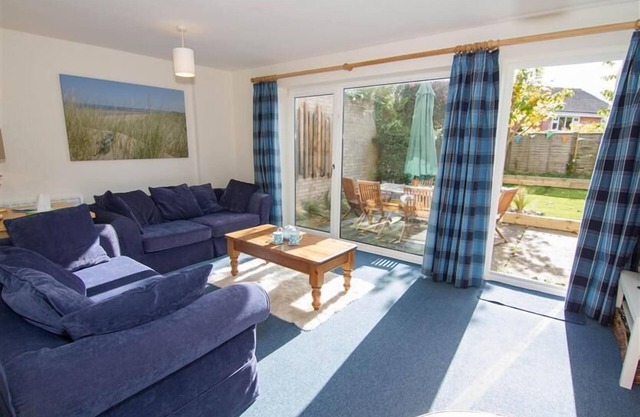Una casa reformada a 5 minutos a pie del puerto en Brancaster Staithe
