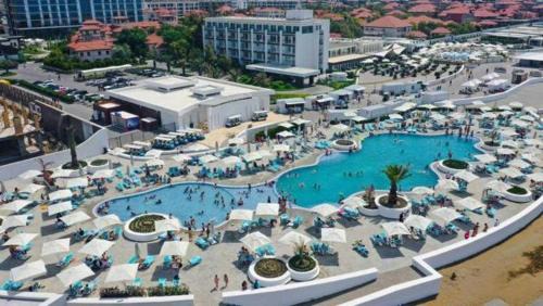 Sea Breeze Baku