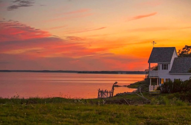 Sea Breeze Cottage @ Rossport por el mar