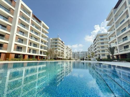 Sea Breeze Family Apartment with terrace , 2 rooms near Water & Lunapark