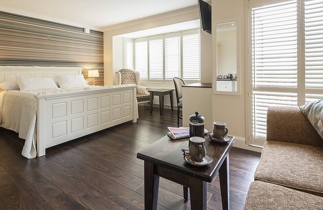 Sea Breeze Lodge B&B