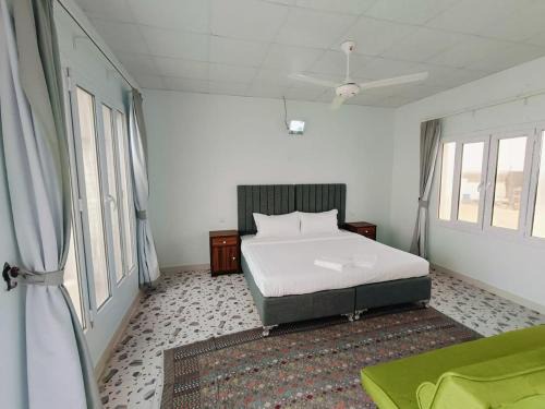 Sea Breeze Lodge