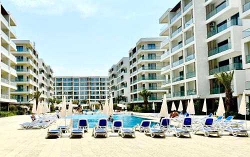 Sea Breeze, Park Residence-2