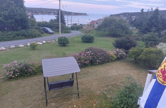 Sea Escape- Near Halifax, Sleeps 6 with ocean views.