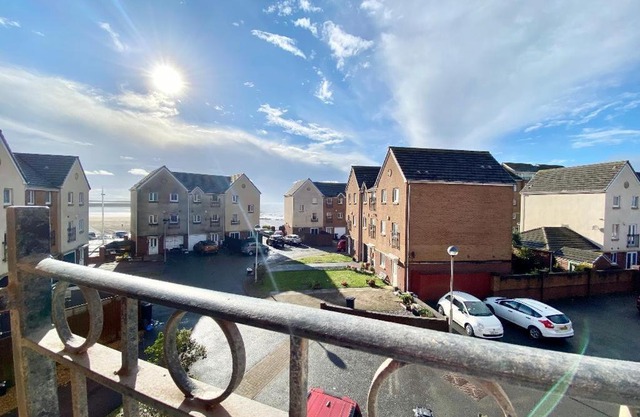 Sea Escape The Tardiis Beachfront location Aberavon beach Sea Views Driveway parking