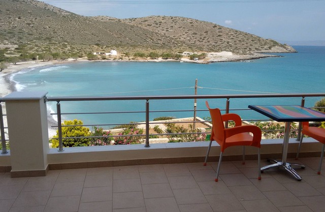 Apartamento frente al mar en la playa de Tholos y la bahía de Mirabello