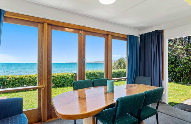 Sea Front at Pākawau