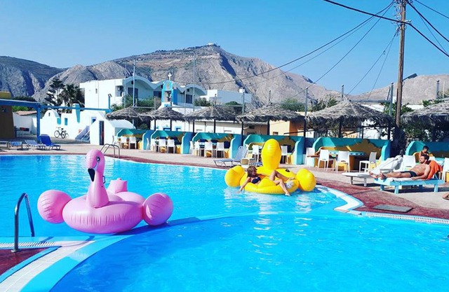 Estudio frente al mar con piscina