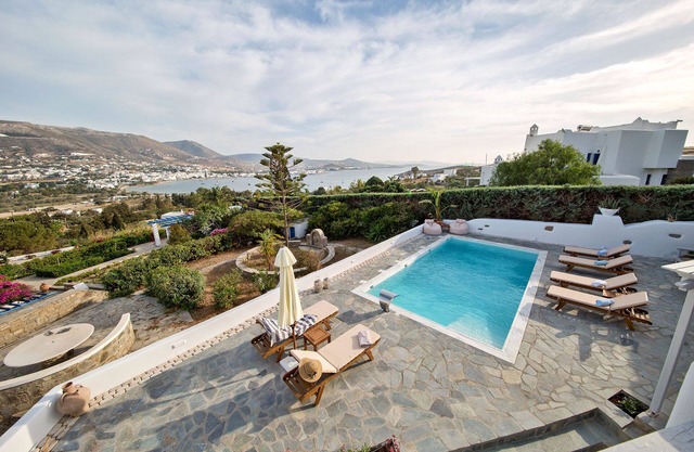 Villa frente al mar, piscina privada, completamente nueva, familiar, amigable,