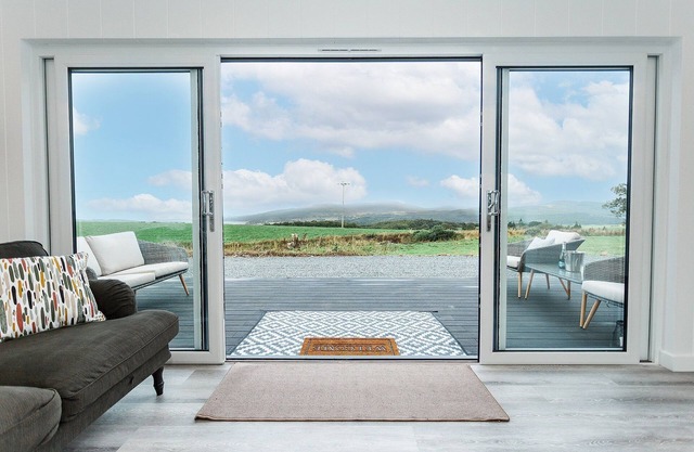 Sea Glass - a lodge that sleeps 4 guests in 2 bedrooms