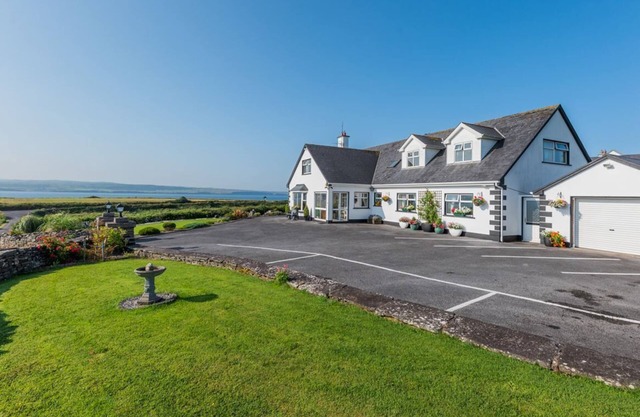 Sea Haven - Stunning Sea Views!