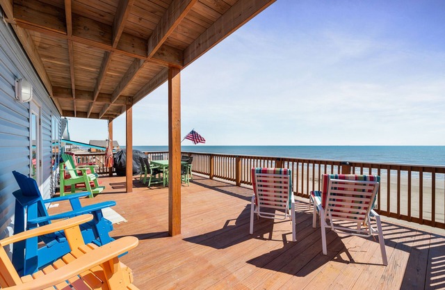 Sea La Vie - Beachfront - Pedestrian Beach