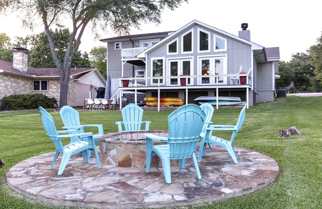 Sea La Vie Lake Front 3BR 3BA Retreat