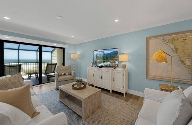 Sea Oats 152 - 2 bed/2 bath - Elevator - Tennis - Gulf Front