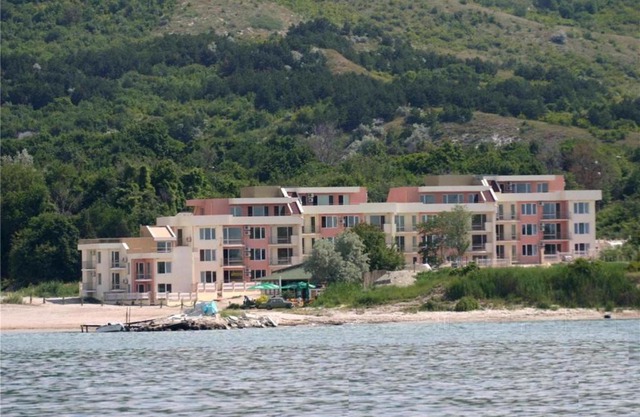 Sea Paradise Apartment Complex