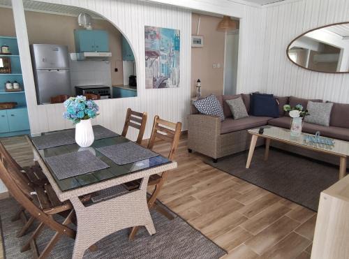 Sea & Sun House