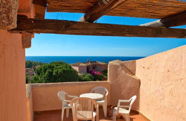 Apartamento con vistas al mar en la hermosa Cerdeña - 7 minutos a pie de playa