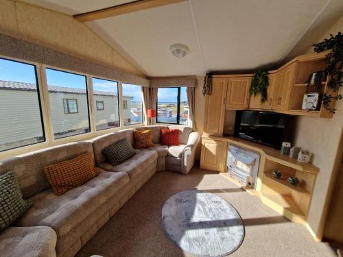 Sea Viev Hideaway at Clarach Bay 2 Bedrooms Pet Friendly Gm5