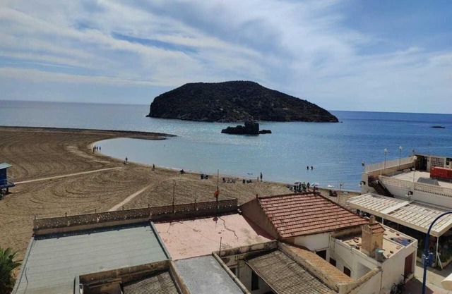 Sea view 3-bedroom flat in Puerto de Mazarron