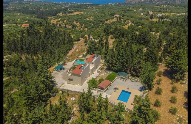 Sea View 5 Bedroom Villa Giorgios near Gavalohori