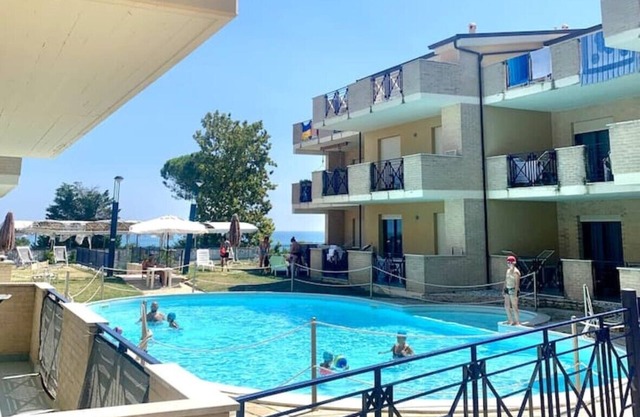 Sea view accommodation with free parking