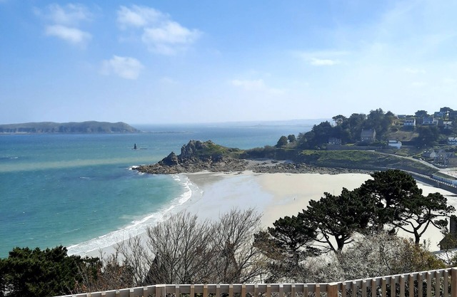 Sea view apartment