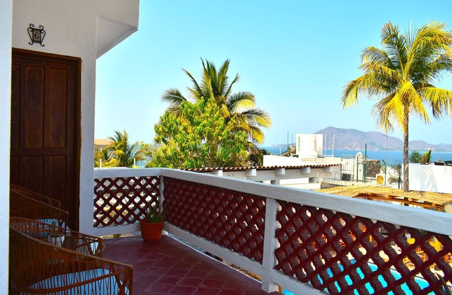 Apartamento con vistas al mar para 4 personas (# 6)