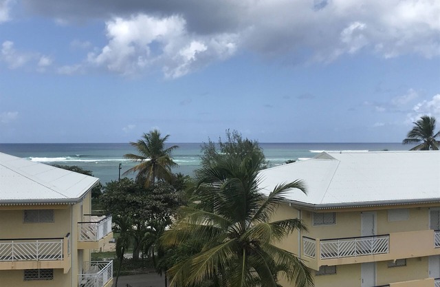 Sea view apartment