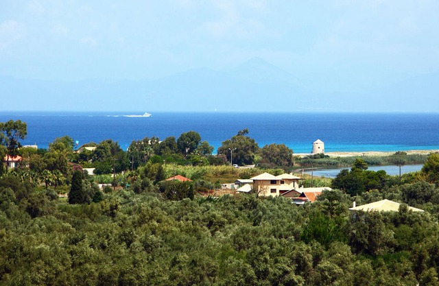 APARTAMENTO CON VISTA AL MAR EN LA CIUDAD DE LEFKADA